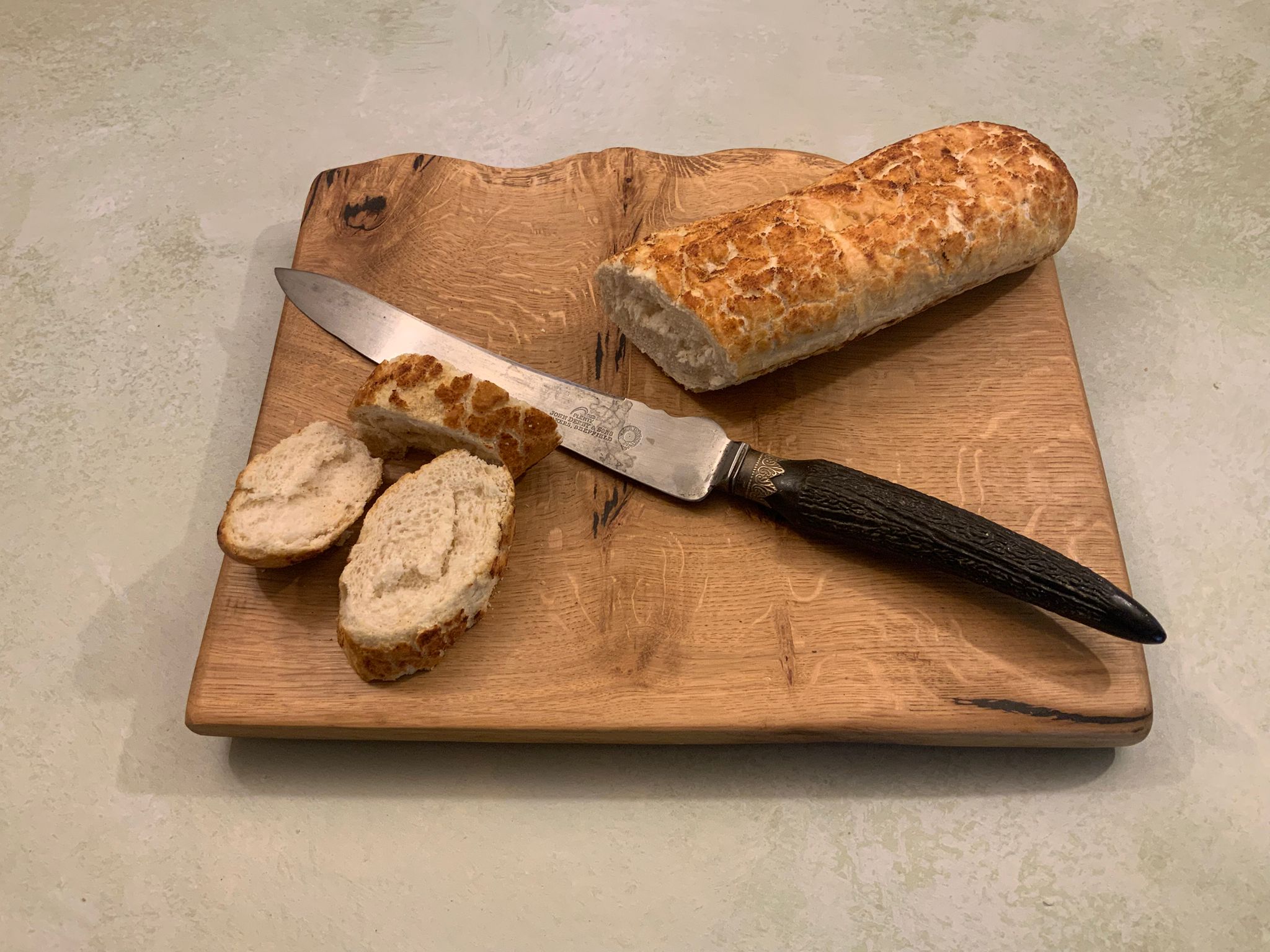 Shropshire Oak Serving Board / Trivet with Feet